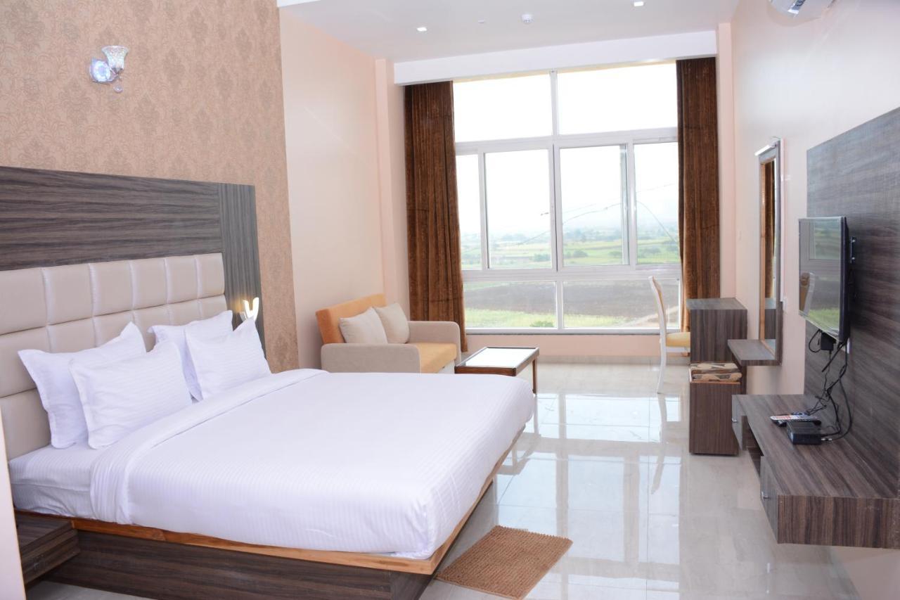 Ratnaa Resort Khamshet Exterior foto