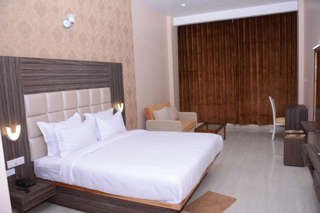 Ratnaa Resort Khamshet Exterior foto